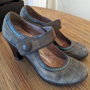 J-41 Fabulous Pumps 8.5